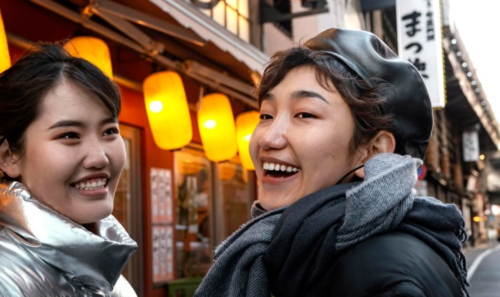 Sondeo revela desinterés matrimonial en solteros de Japón