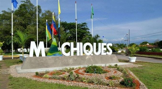 Alcaldía chavista de Machiques prohíbe eventos políticos en plazas, parques y canchas