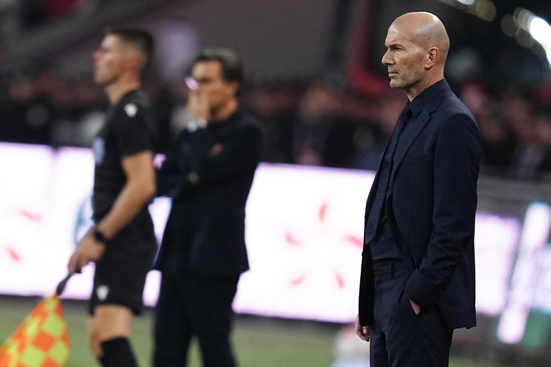 Victoria de Francia en el debut de Zidane quedó opacada por la lesión de Kylian Mbappé