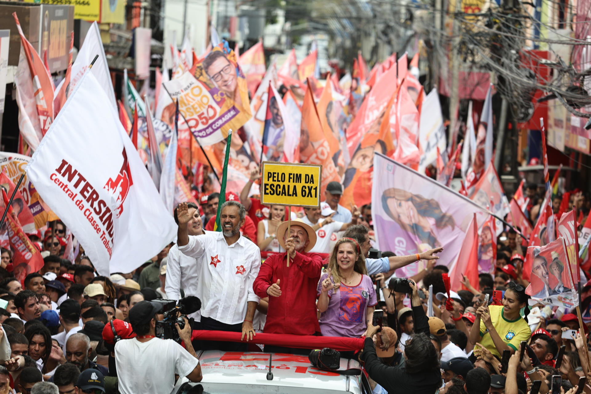 La dura arremetida de Lula da Silva contra Flávio Bolsonaro a pocos días de las presidenciales en Brasil