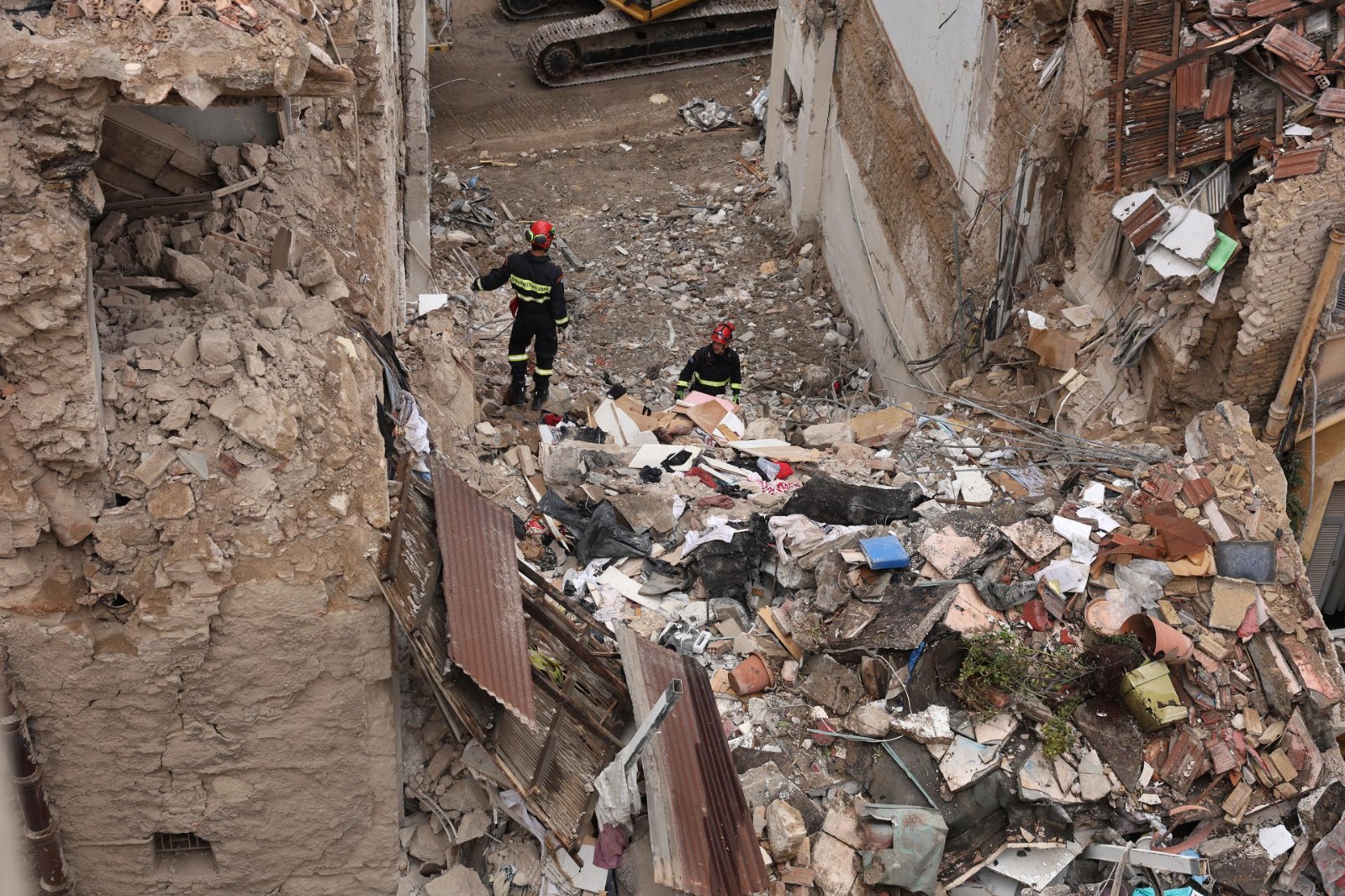 Cuatro estadounidenses muertos dejó explosión y colapso de un edificio en zona turística de Atenas