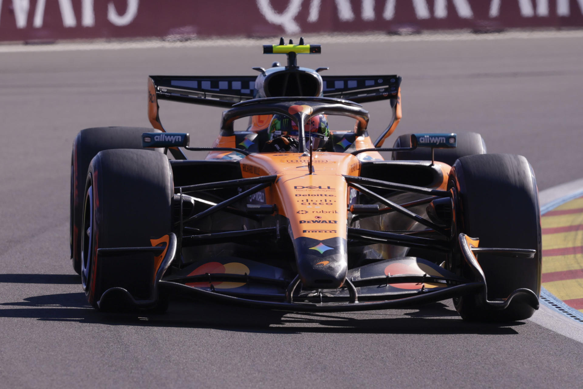Lando Norris se robó el protagonismo para salir primero en el estreno del circuito Madring