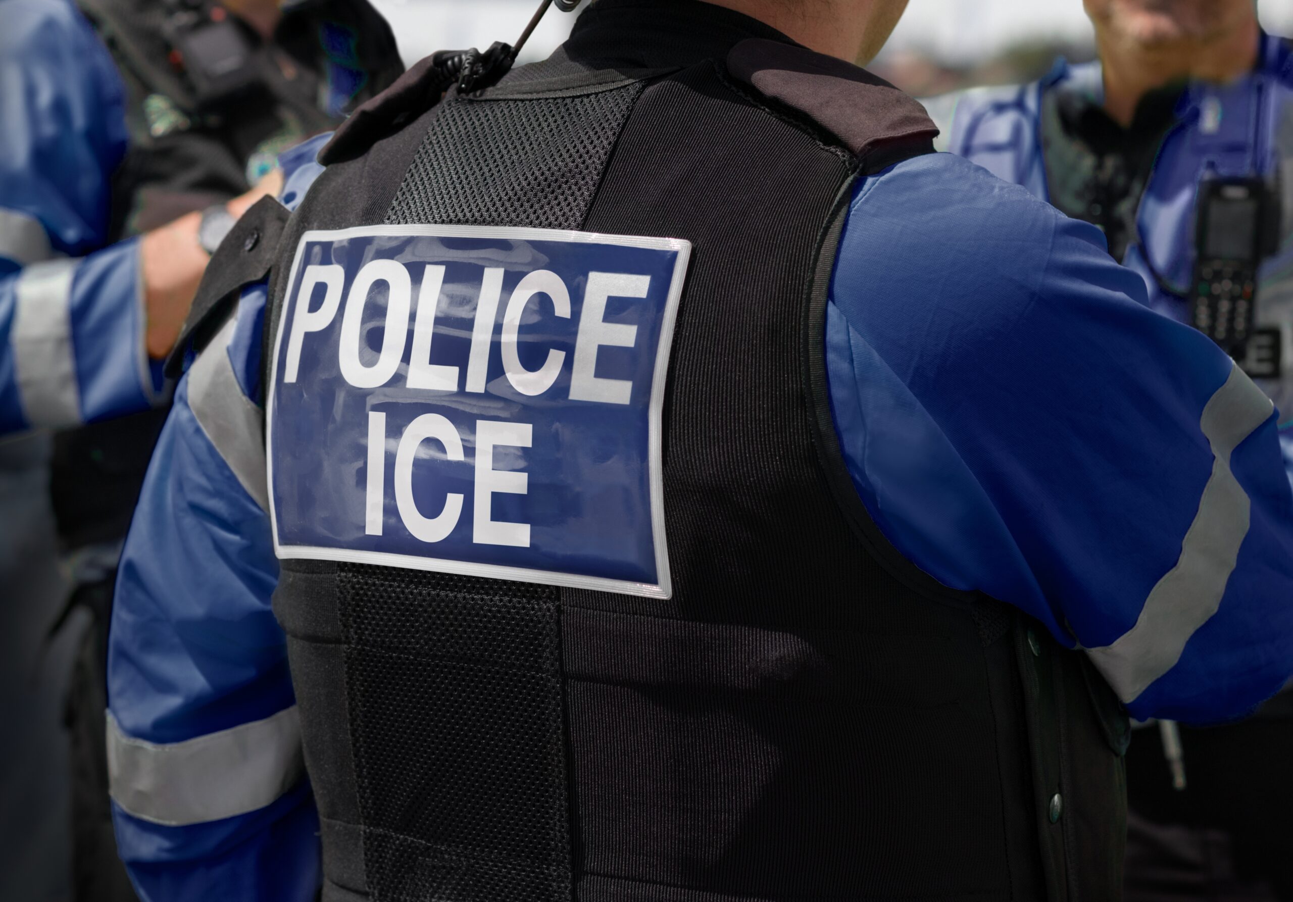 Hombre fue herido de bala tras ser alcanzado por disparos de un agente de ICE en Texas