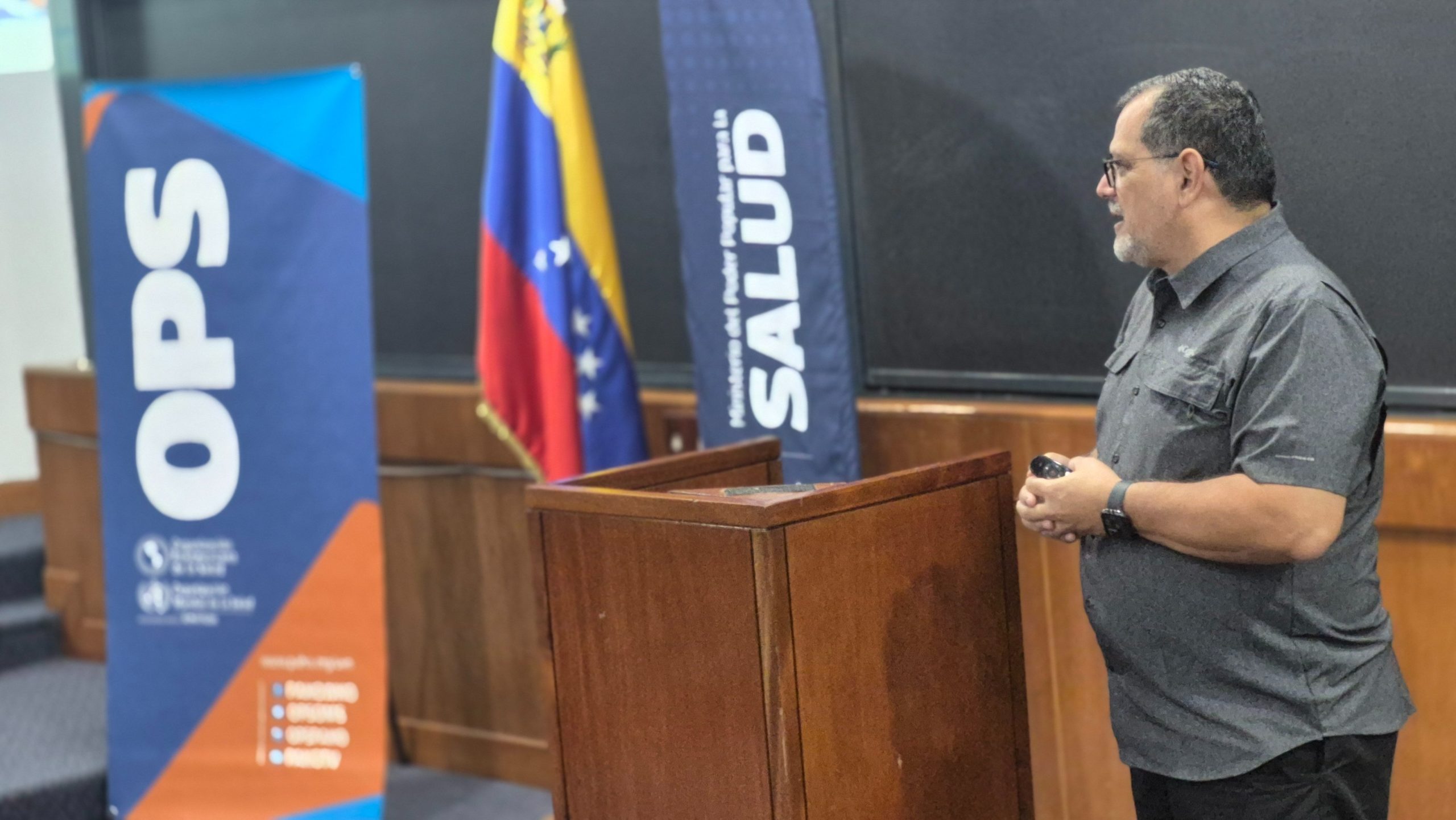 OPS y OMS capacitan a personal sanitario y rescatistas en Venezuela para responder ante desastres naturales
