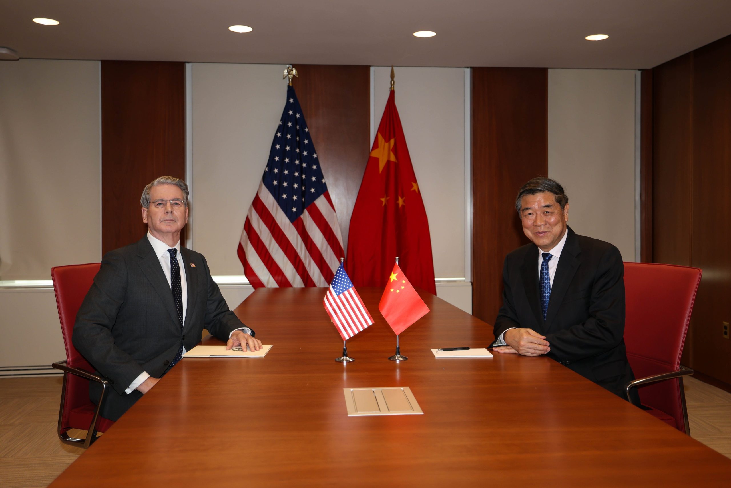 EEUU y China extendieron hasta enero su tregua comercial antes del encuentro de Donald Trump con Xi Jinping