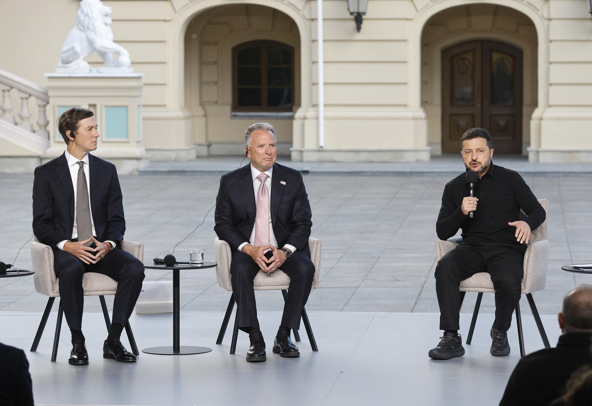 Primera visita de emisarios de la Casa Blanca a Kiev terminó sin anuncios de progresos hacia la paz
