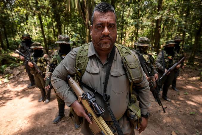 Imputado exjefe de las Farc por 16 homicidios cometidos mientras negociaba la paz con Gustavo Petro (VIDEO)