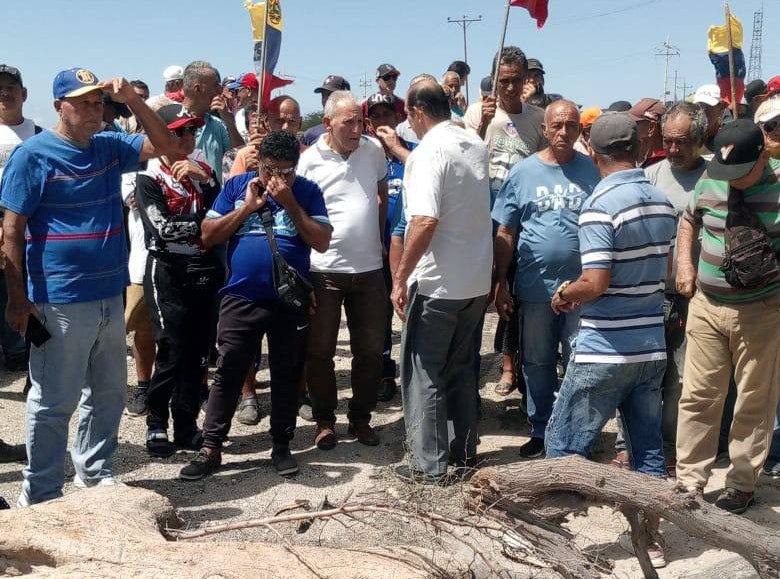 Jubilados de la Salina de Araya reciben pensiones de apenas tres dólares al mes