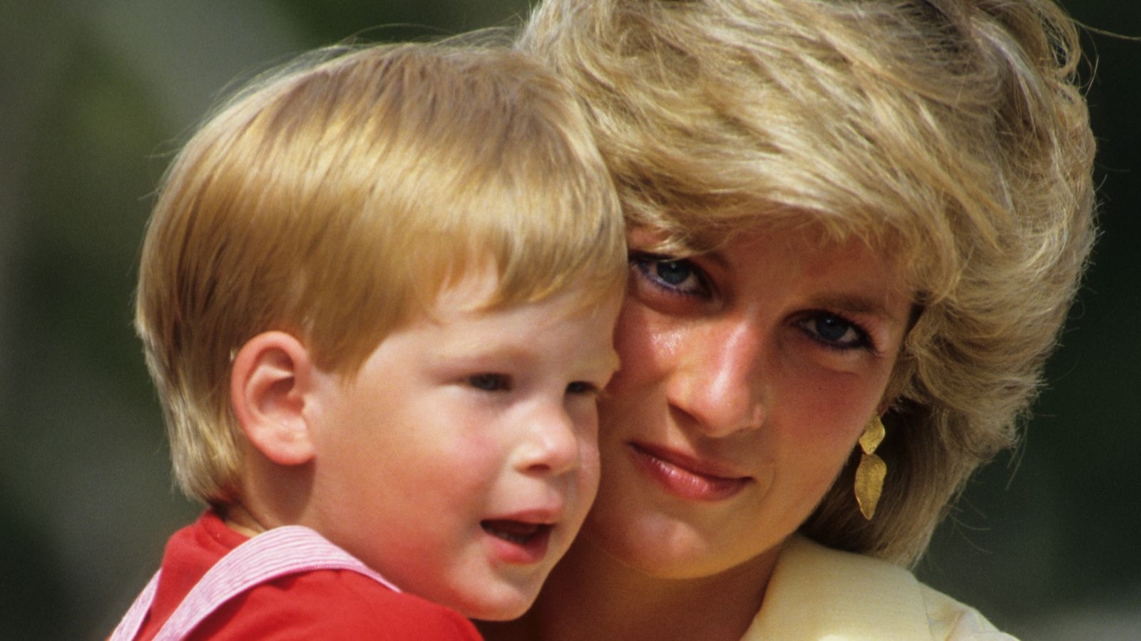 Harry prepara documental en Netflix sobre su madre, Diana de Gales