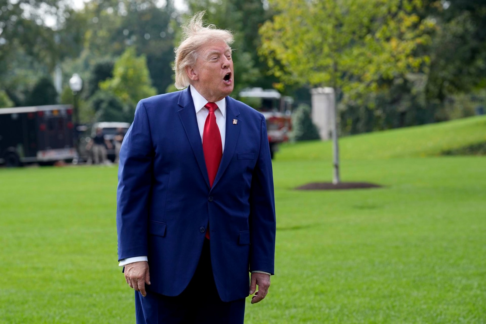 Trump continúa sus planes en un campo de golf de Washington pese a quejas ambientalistas