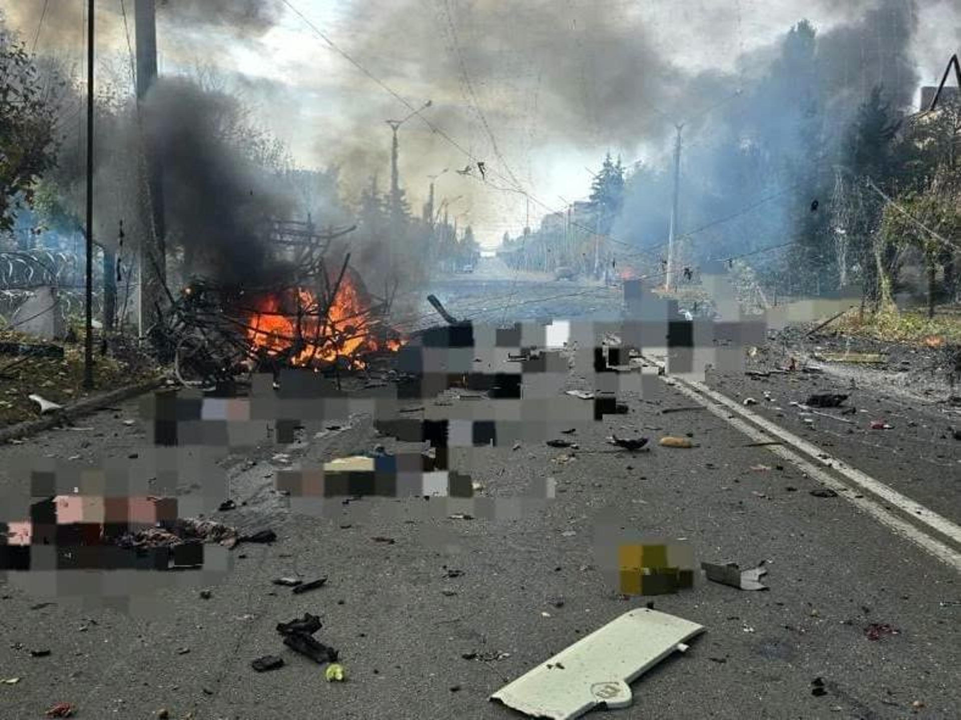 Doce muertos en un ataque ruso con bomba aérea que alcanzó un autobús en Kramatorsk