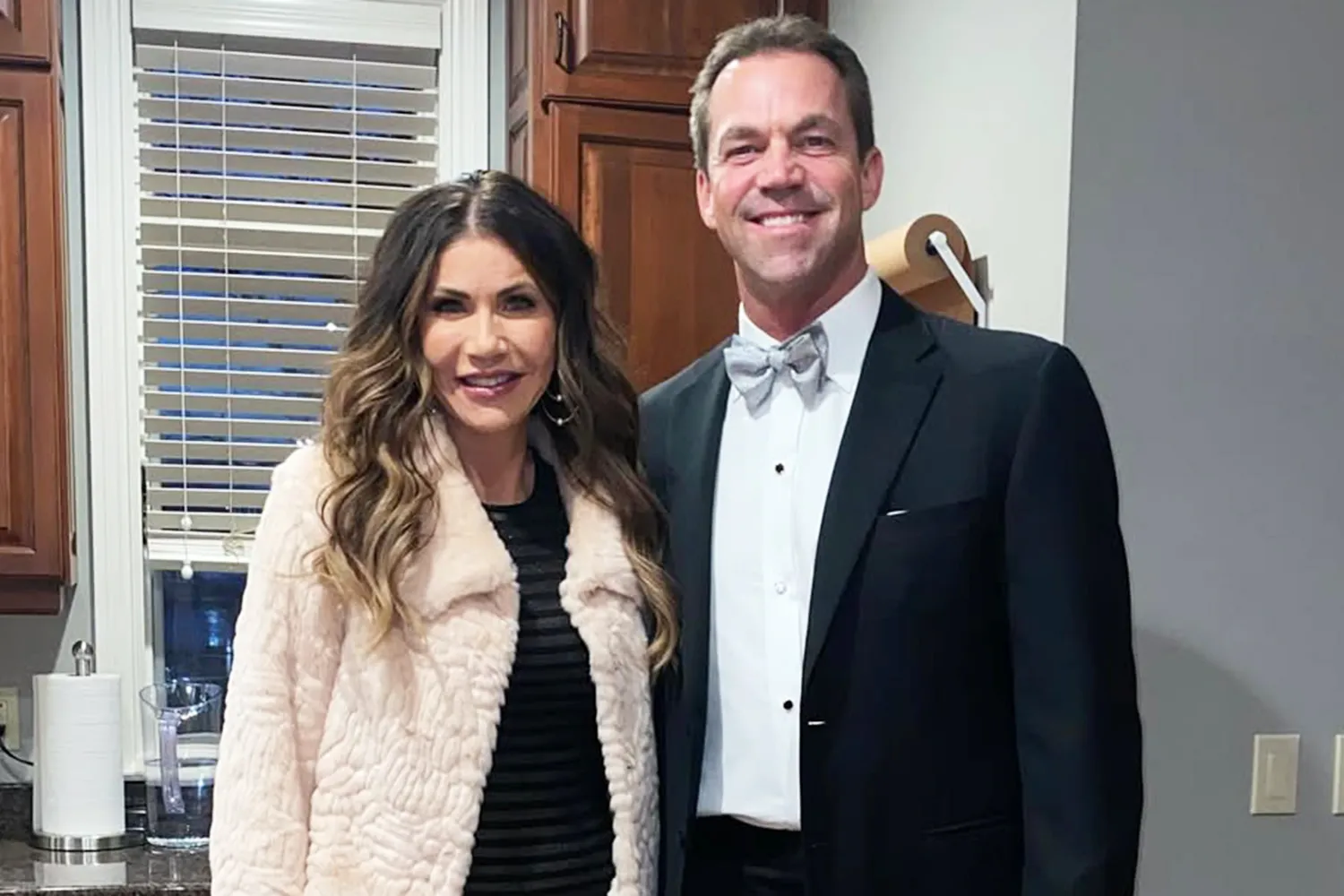 El esposo de Kristi Noem rompió el silencio sobre su proceso de divorcio