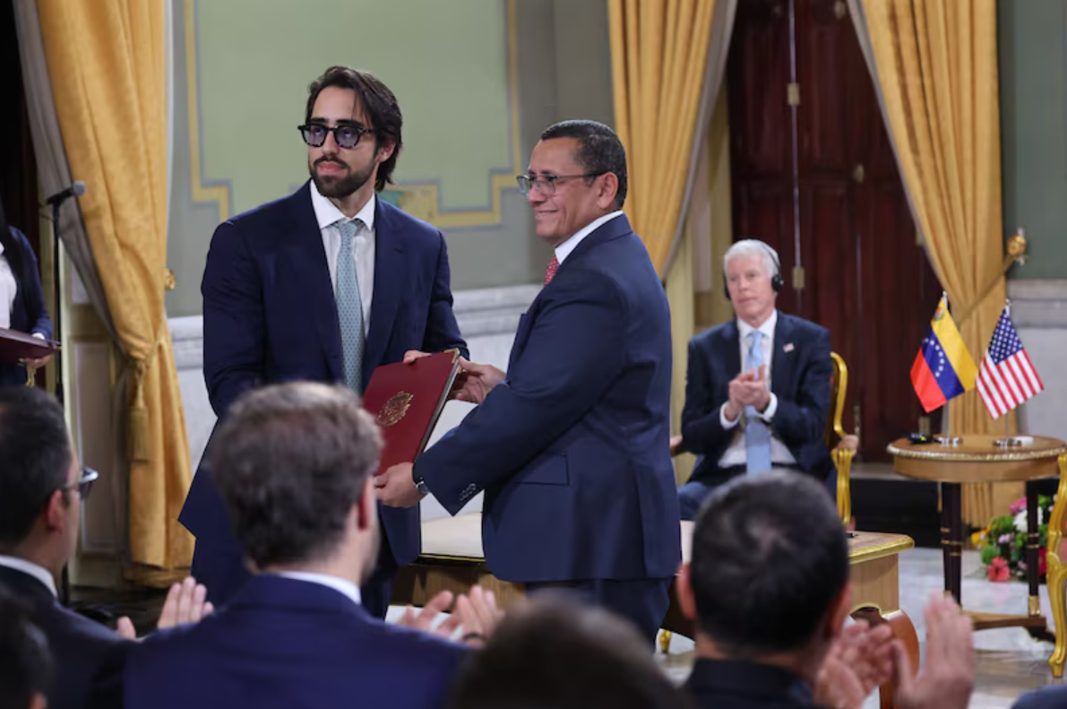 Bloomberg Línea: Cómo un joven venezolano de Silicon Valley se adjudicó un bloque de Pdvsa