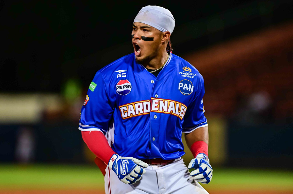 Cardenales derrotaron a Águilas con Grand Slam de Carlos Colmenarez