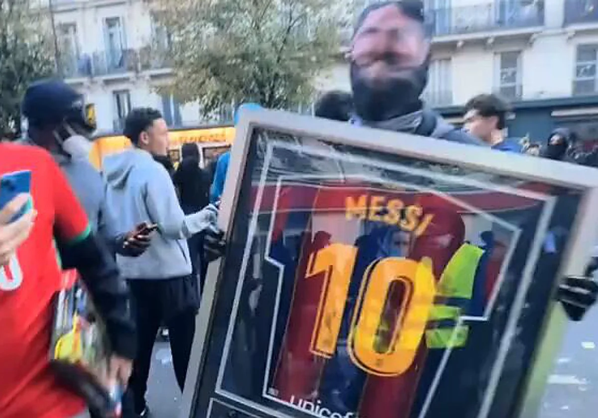 Histórica franela de Messi fue robada en medio de saqueos durante las protestas en París