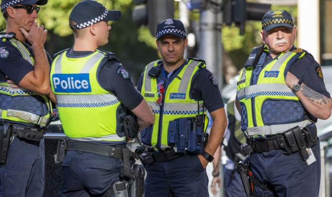 La Policía presenta cargos contra el detenido por atropellar a una diputada australiana