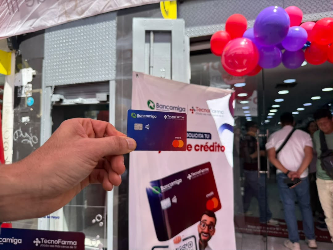 Bancamiga y TecnoFarma lanzan tarjeta de crédito de circuito cerrado para premiar la lealtad de sus clientes