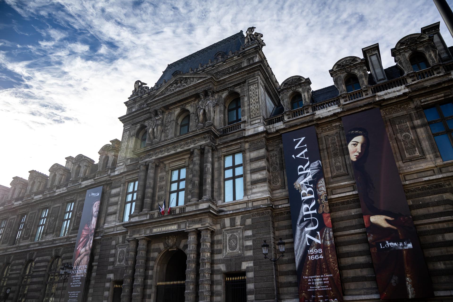 El Louvre sigue sin recuperar sus joyas robadas hace un año y alertó aumento de asaltos a museos