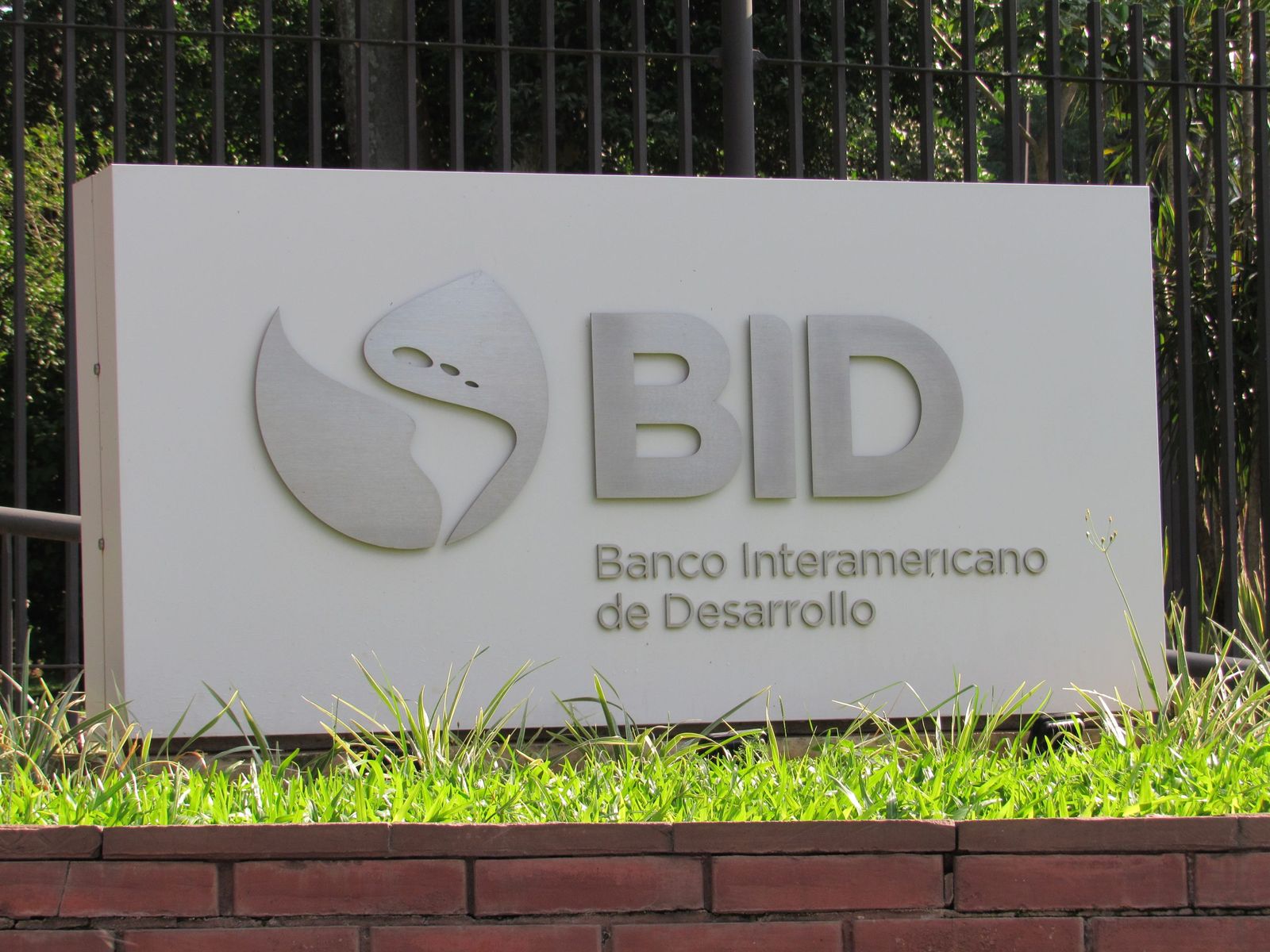Catar creará un fondo para que Venezuela pague su deuda con el BID y poder acceder a préstamos