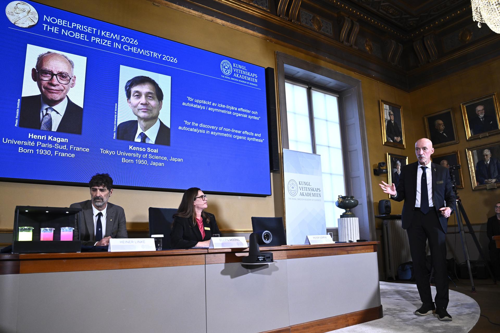 ¿Qué es la homoquiralidad que ha protagonizado el Nobel de Química?