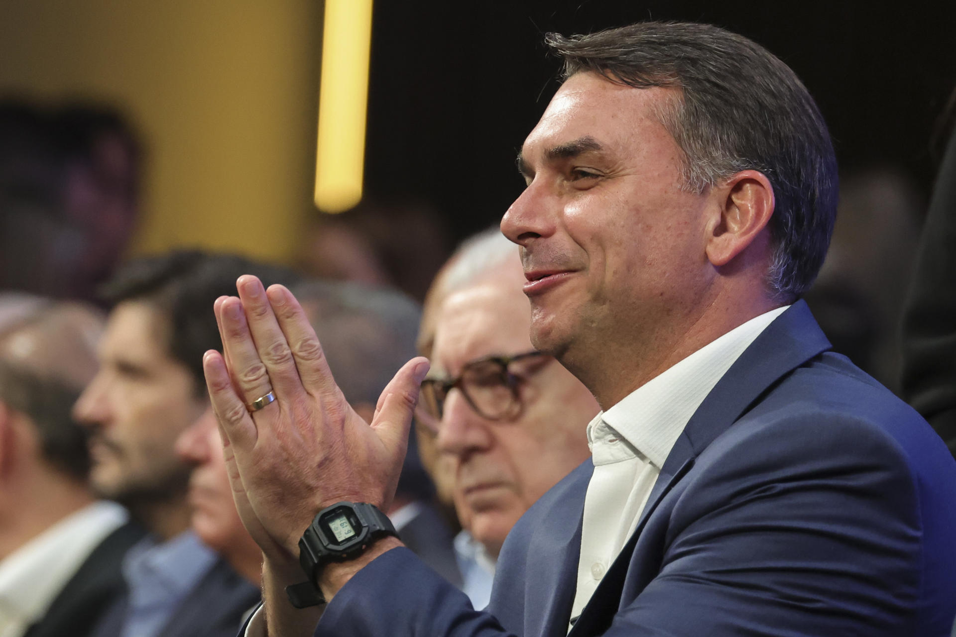 Flávio Bolsonaro dijo que Brasil será una de las siete potencias mundiales bajo su mandato