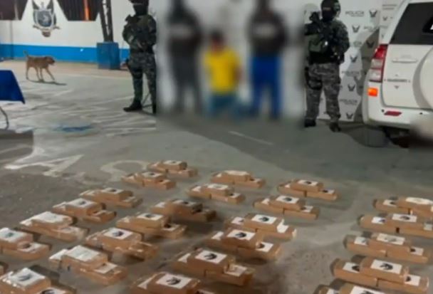 Ecuador decomisó más de 110 kilos de droga en provincia clave para el narcotráfico hacia Colombia (VIDEO)