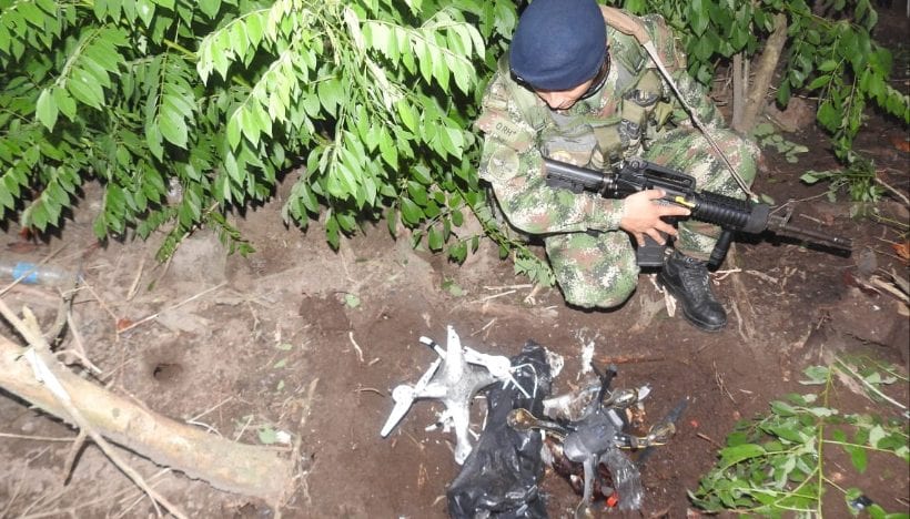 Drones explosivos de las disidencias de las Farc mataron a soldado en una zona rural de Colombia