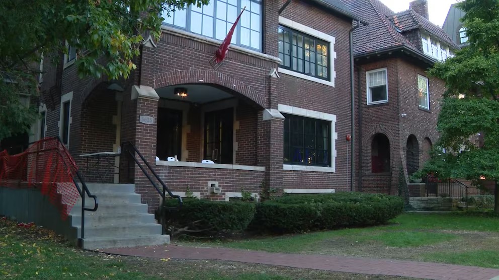 Los gritos que una testigo escuchó en un caso de abuso sexual en fraternidad de Chicago