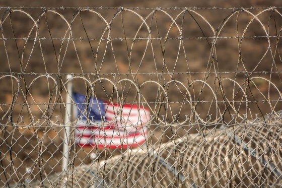 Las horas finales de un latino que murió bajo custodia del ICE en California