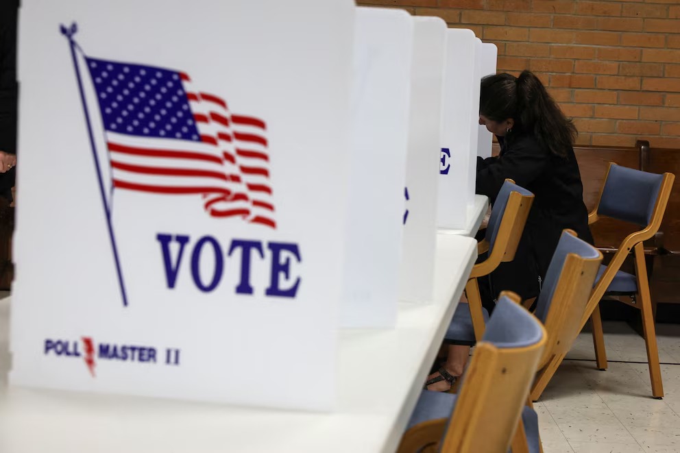 Un condado de Florida instó a votar en persona debido a retrasos del correo
