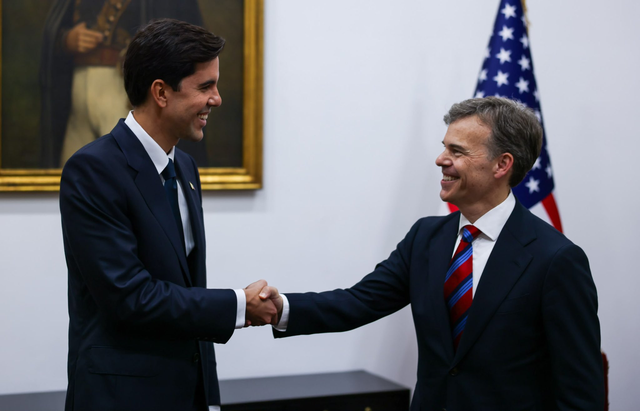 John Barrett instó a Oliver Blanco a avanzar en el plan de tres fases de Donald Trump para Venezuela