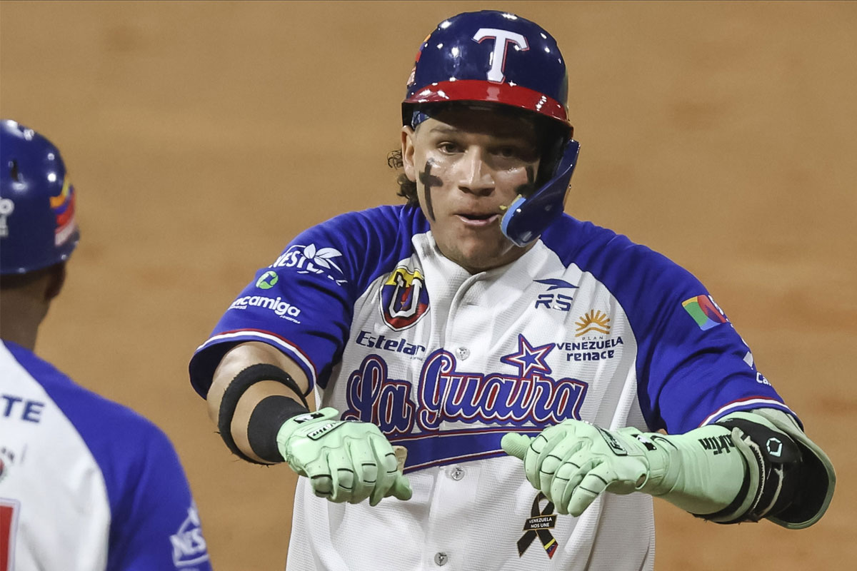 ¡Noche soñada para José Córdova! Respondió al llamado y le dio la victoria a Tiburones ante Águilas